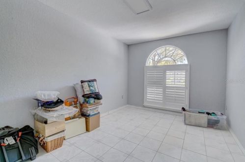 2819 Safe Hbr Dr, Tampa FL 33618-4538 exterior