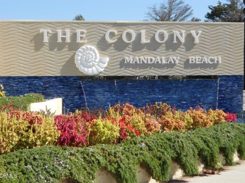 4687 San Sebastian Dr, Oxnard CA  93035-3644 exterior