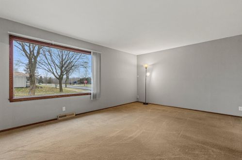 9826 Langlade St, Milwaukee WI 53225-1014 exterior