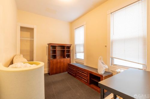 138 Hamilton St, New Brunswick NJ 08901-1806 exterior