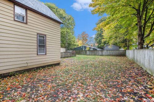 236 James St, Allegan MI 49010-1428 exterior