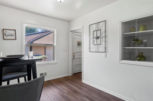 4912 78, Milwaukee WI 53223-5625 exterior