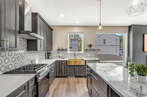 5112 Stanton Ave, Pittsburgh PA  15201-2580 exterior