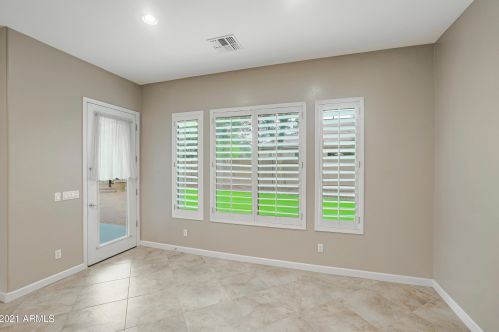 25422 50 Dr, Phoenix AZ 85031-1324 exterior