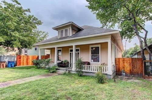 305 38th St, Austin TX  78705-1421 exterior