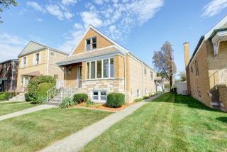 5355 Neenah Ave, Chicago, IL 60638-1209