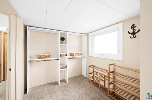 1439 Minnesota Ave, Duluth MN 55802-2429 exterior