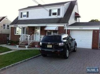 259 Kaplan Ave, Hackensack, NJ 07601-1802