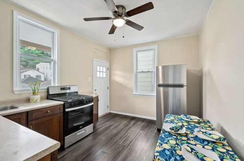 13 Vilsack St, Pittsburgh PA 15223-1734 exterior