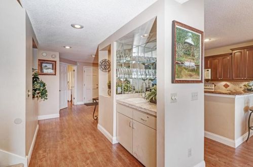 3155 Lake Ellen Dr, Tampa FL  33618-3600 exterior