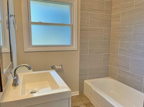 794 Lombard St, Elmhurst IL  60126-1762 exterior