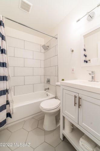 3201 Cherry Ave, Tucson AZ  85719-2219 exterior