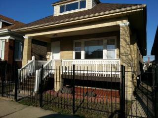 6229 Francisco Ave, Chicago, IL 60629-2301