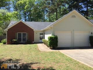 1379 Sisters Ct, Lawrenceville GA  30043-5245 exterior