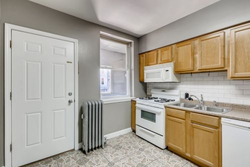 4741 Hamlin Ave, Chicago, IL 60625-5717