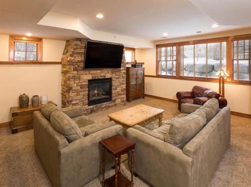 15836 Dry Meadow Ln, Saint Paul MN 55124-6997 exterior