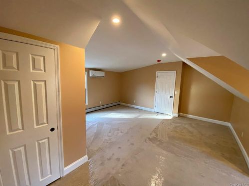 16 Daria Dr, Poughkeepsie NY 12603-5430 exterior