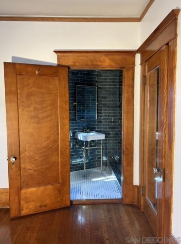 936 Adella Ave, San Diego CA  92118-2621 exterior