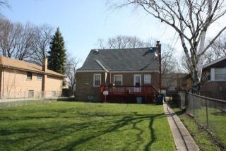 9748 Maplewood Ave, Chicago IL  60805-3216 exterior