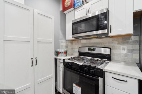 2136 64 St, Philadelphia PA 19151-4507 exterior