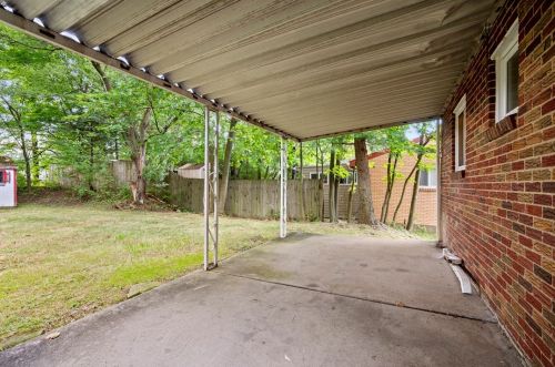 349 Anthon Dr, Pittsburgh PA 15235-3911 exterior