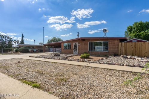 7325 35th St, Tucson AZ  85710-6048 exterior