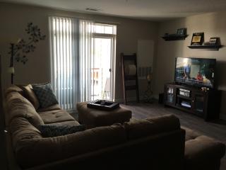 325 New State Rd, Manchester CT  06042-1818 exterior