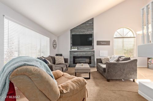 11871 Gray Eagle Ave, Tucson AZ 85737-8662 exterior