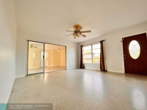 124 Lobster Rd, Fort Pierce FL  34983-1718 exterior