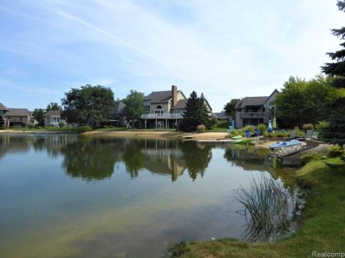 3975 Piute Dr, Wyoming MI exterior