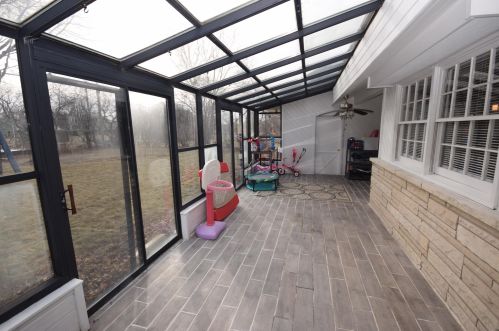 6620 Range Line Rd, Milwaukee WI 53209-2621 exterior