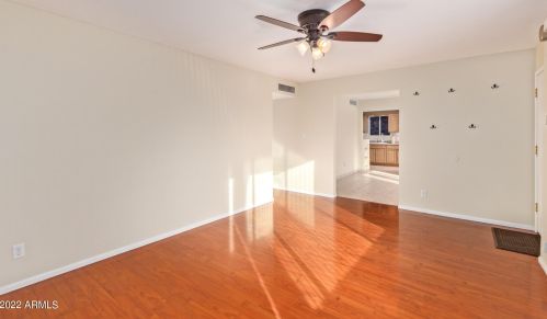 2328 Altadena Ave, Phoenix AZ 85029-3402 exterior