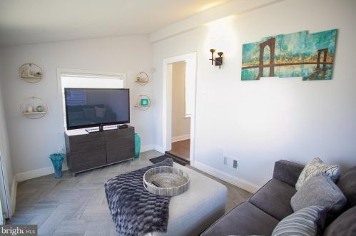 26 Ridgeway Ave, Manor PA 19036-1923 exterior