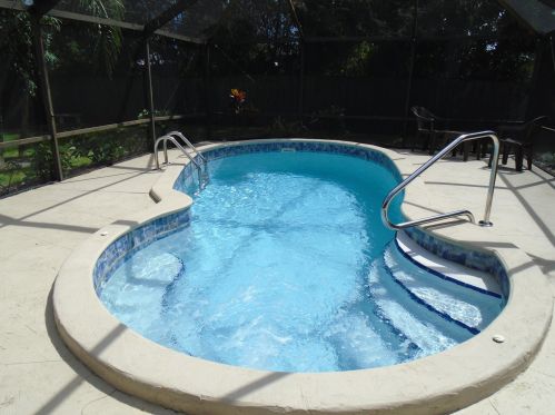 372 Walters Ter, Fort Pierce FL 34983-3878 exterior