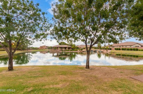 654 Bartlett Way, Chandler AZ  85248-5088 exterior