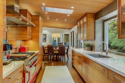 412 Blithedale Ave, Mill Valley CA 94941-2100 exterior