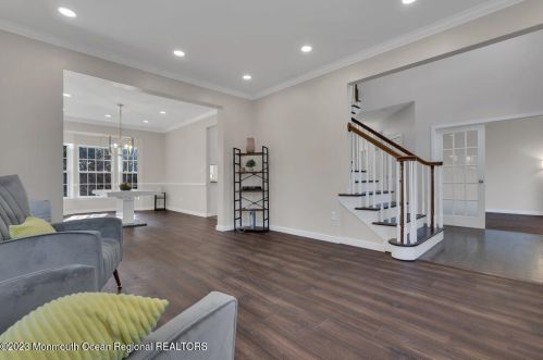 33 Jefferson Ct, Jackson Twp NJ  08527-5159 exterior