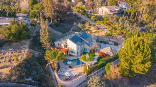 31345 Avenida Del Reposo, Temecula CA 92591-1724 exterior