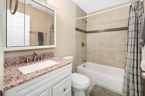 1185 Mardon Ct, Concord CA 94521-4744 exterior