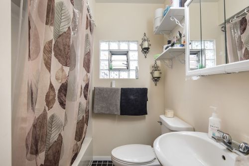 3505 Kilpatrick Ave, Chicago IL 60712-1604 exterior