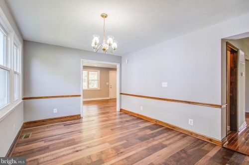 215 Highland Ave, Rockville MD  20850-4136 exterior