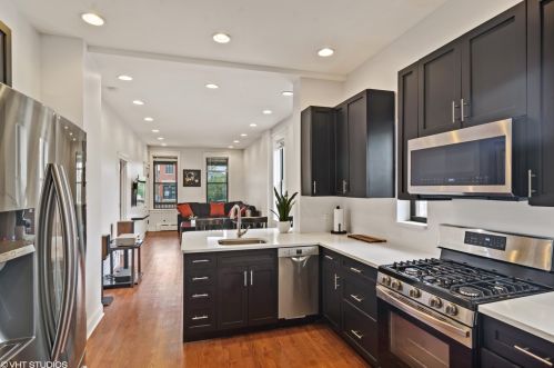 2147 Dickens Ave, Chicago IL 60639-3433 exterior