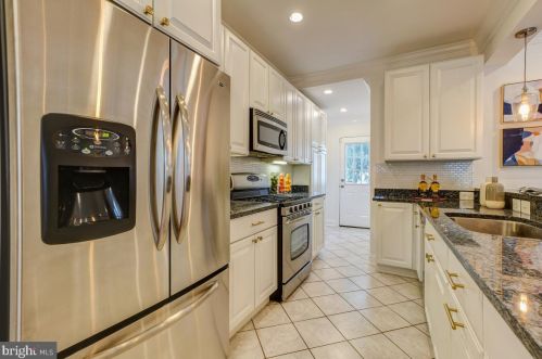 1111 Allison St, Washington DC 20017-2707 exterior