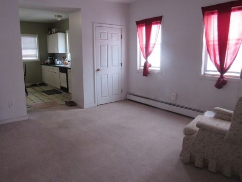 2 Highland St, Woburn MA 01801-5125 exterior