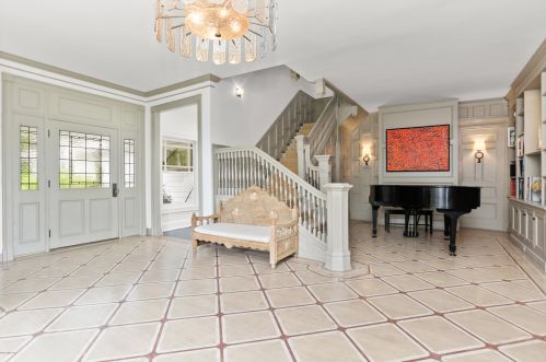 61 Byram Shr Rd, Greenwich CT 06830-6906 exterior