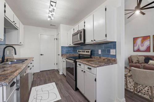 103 Raintree Dr, Georgetown TX 78626-7350 exterior