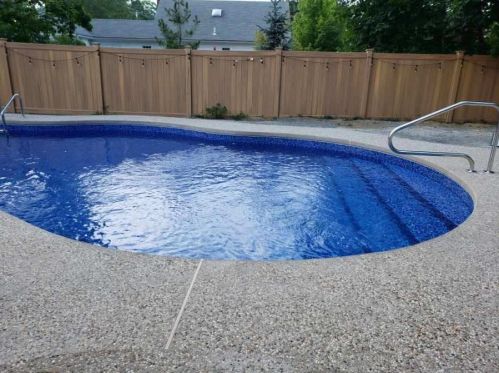 214 Dover Point Rd, Dover NH 03820-4635 exterior