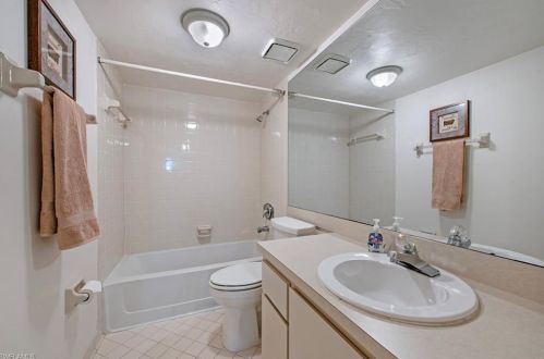 3627 Arctic Cir, Naples FL 34112-5052 exterior