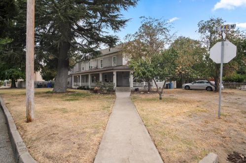 432 Palm St, Turlock, CA 95380-4912