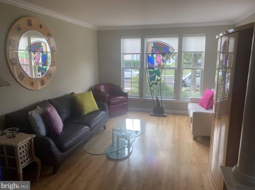 3357 Woodland Cir, Huntingdon Valley PA 19006-4246 exterior